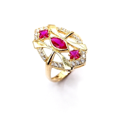 Precioso anillo modelo lanzadera en oro 18kts. piedra color rubi y circonitas. talla 16. 4.40grs.