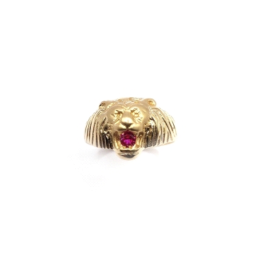 Precioso anillo de oro 18kts, modelo leon con detalle de piedra color rubi, 4.60grs.
