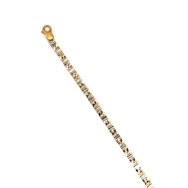 Pulsera de Oro 18kts, diseño plana bicolor, con cierre mosquetón. Longitud de la pulsera 19,5cm. 10.00grs.