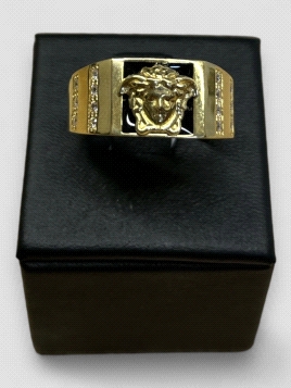 Anillo Oro 18K medusa negro. Peso 8.2g 8.20grs.