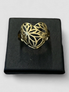 Anillo Oro 18K con forma corazón. Peso 2.7g 2.70grs.