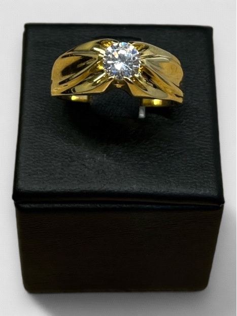 Anillo Oro 18K Circonita Peso. 7.6g. 7.60grs.