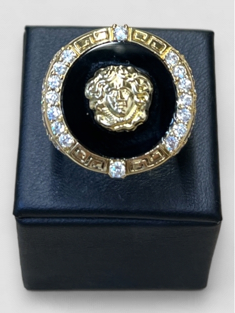 Anillo hombre Oro 18K redondo estilo Versace. Peso 16.6g 16.60grs.