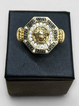 Anillo Oro 18 estilo Versace. Peso 7.7g.