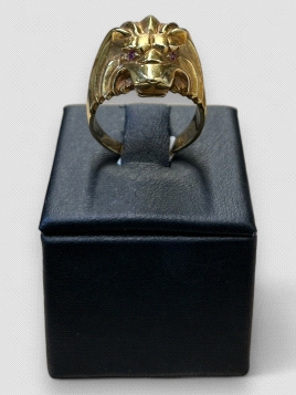 Anillo hombre Oro 18K diseño león. Peso 11.4g