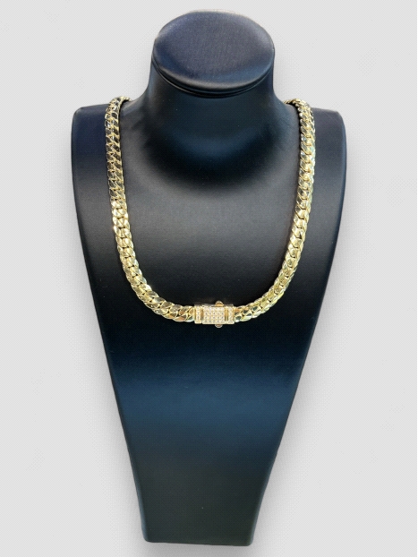 Gargantilla barbada de mujer de oro 18kl