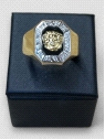 Anillo hombre Oro 18K diseño Versace con circonitas. Peso 5.8g