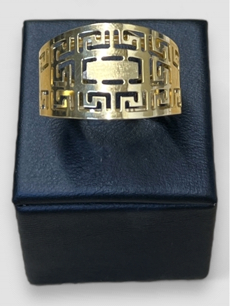 Anillo Oro 18K con guarda estilo Versace. Peso 5.8g