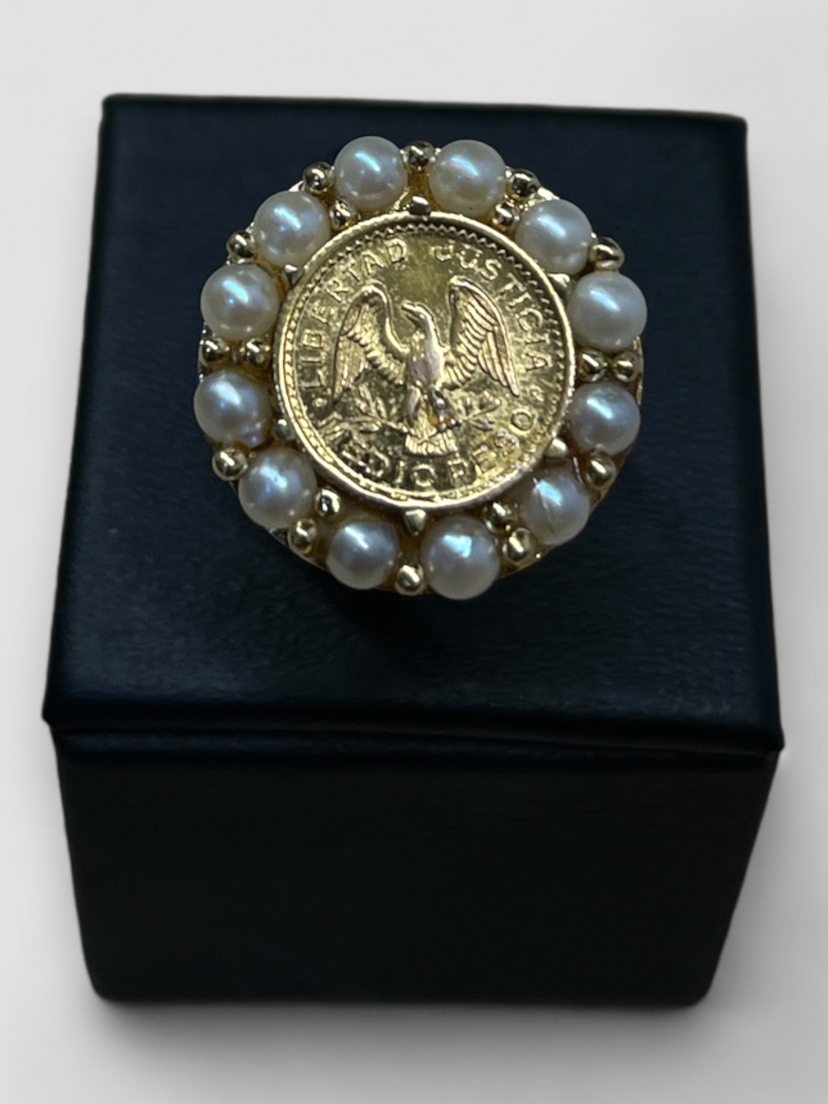 Anillo Moneda oro 18K. Peso 7.1g